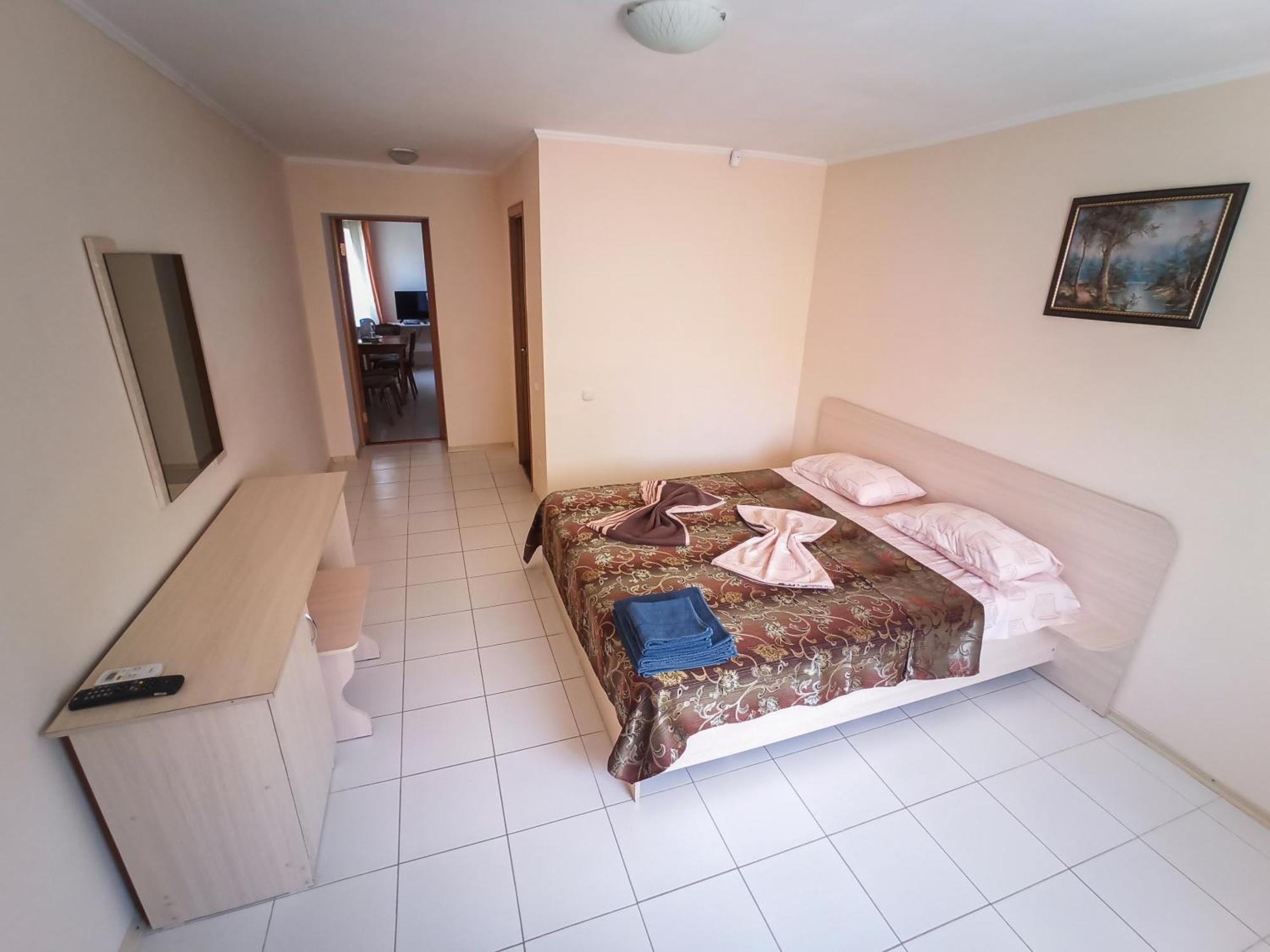Dolce Vita Resort Hotel Zaliznyy Port Quarto foto